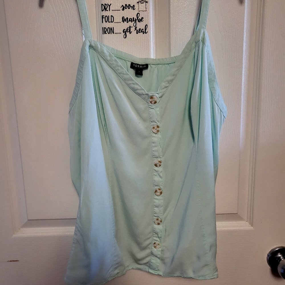 Women's Torrid Size 3 Light Mint Green Spaghetti Strap Blouse with Button Accent